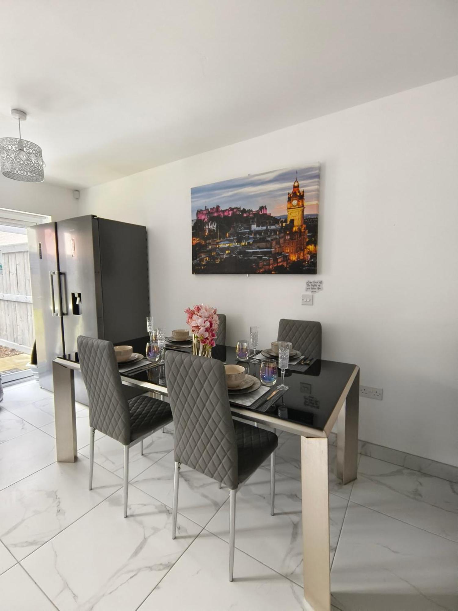 Shared House - 10 Mins From Piccadilly Station/man Uni/o2 Apollo Homestay *