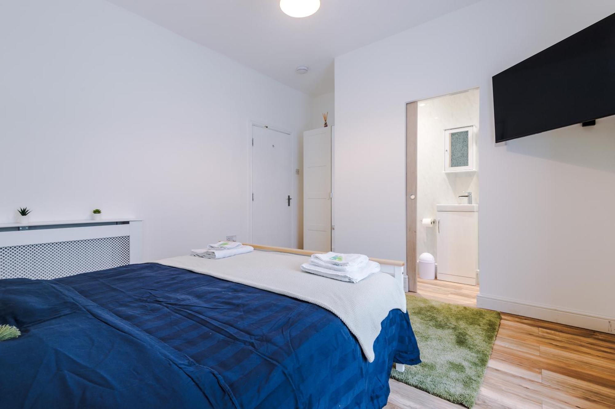 4 Bed Victorian Home, 15 Mins To Centre, Free Parking Vakantiehuis