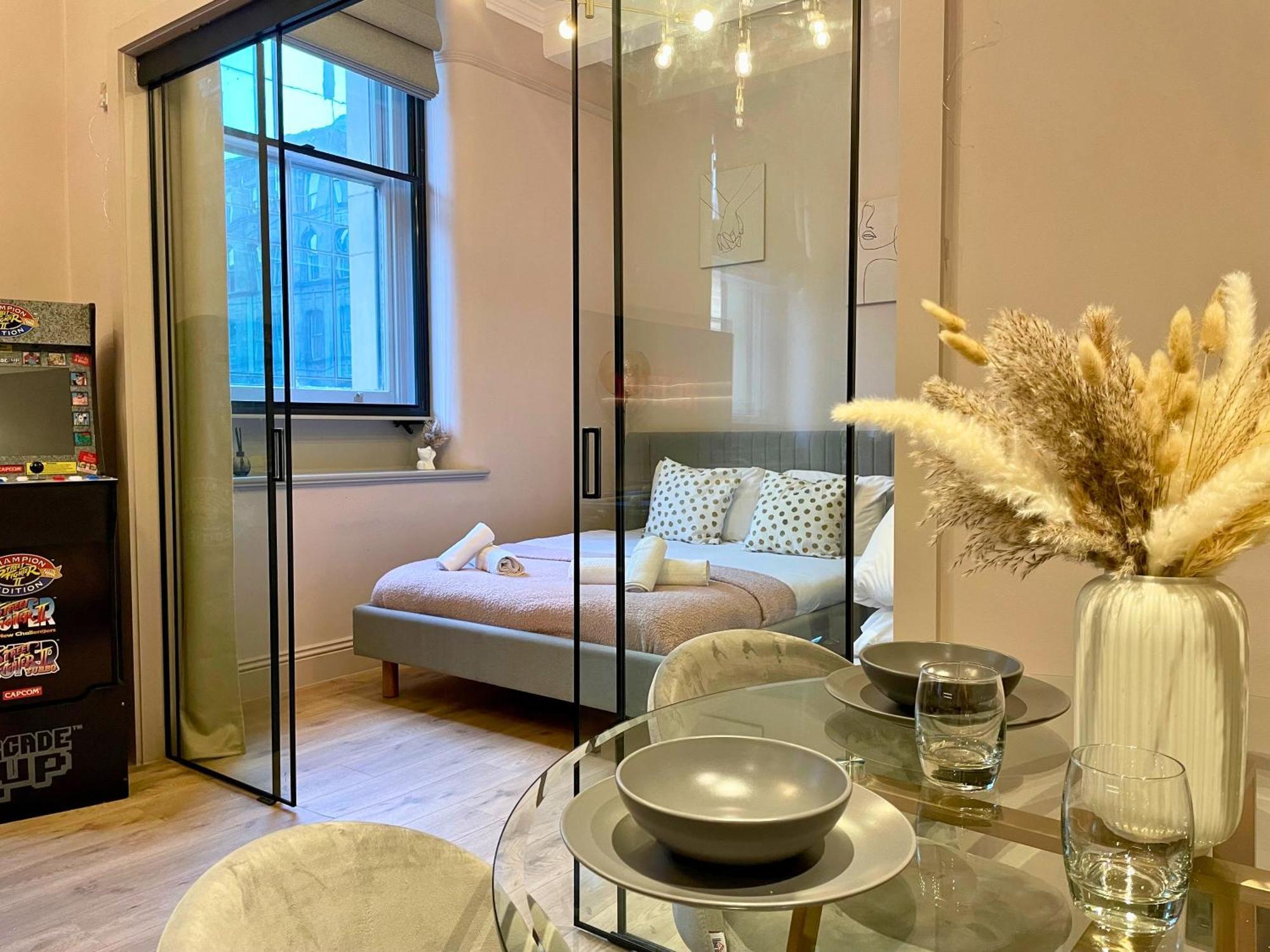 Stunning 2 Bed In Greater Manchester