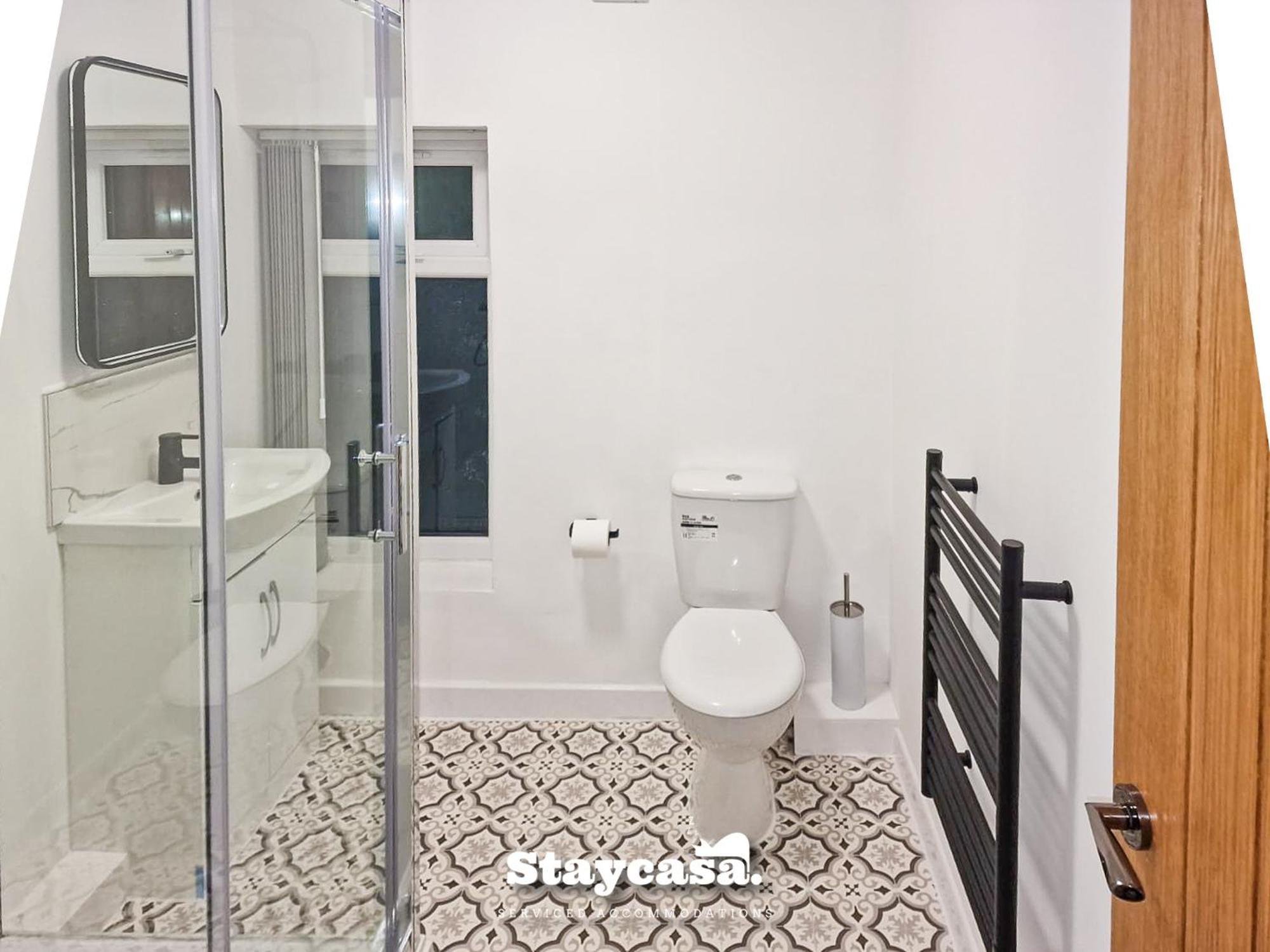 Delightful Spacious Haven With Large Driveway Vakantiehuis *