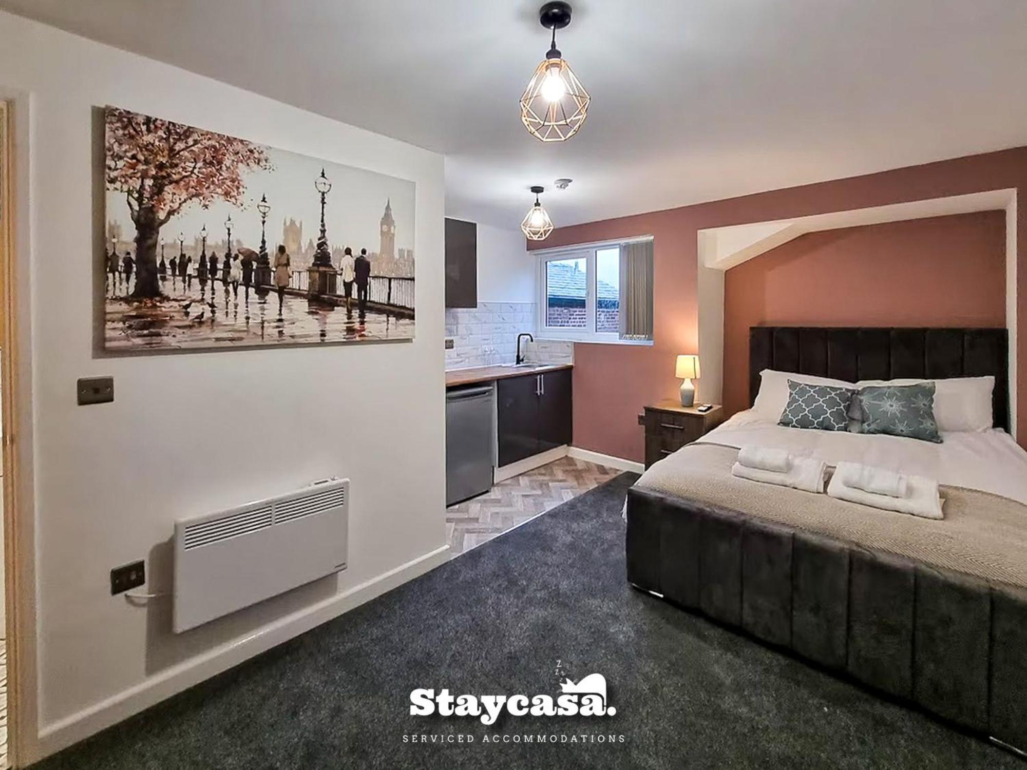 Vakantiehuis Delightful Spacious Haven With Large Driveway Manchester