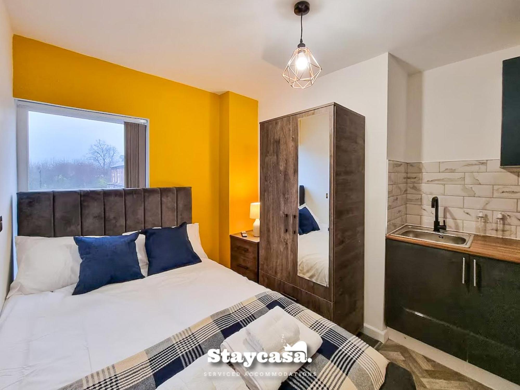 Delightful Spacious Haven With Large Driveway Vakantiehuis *