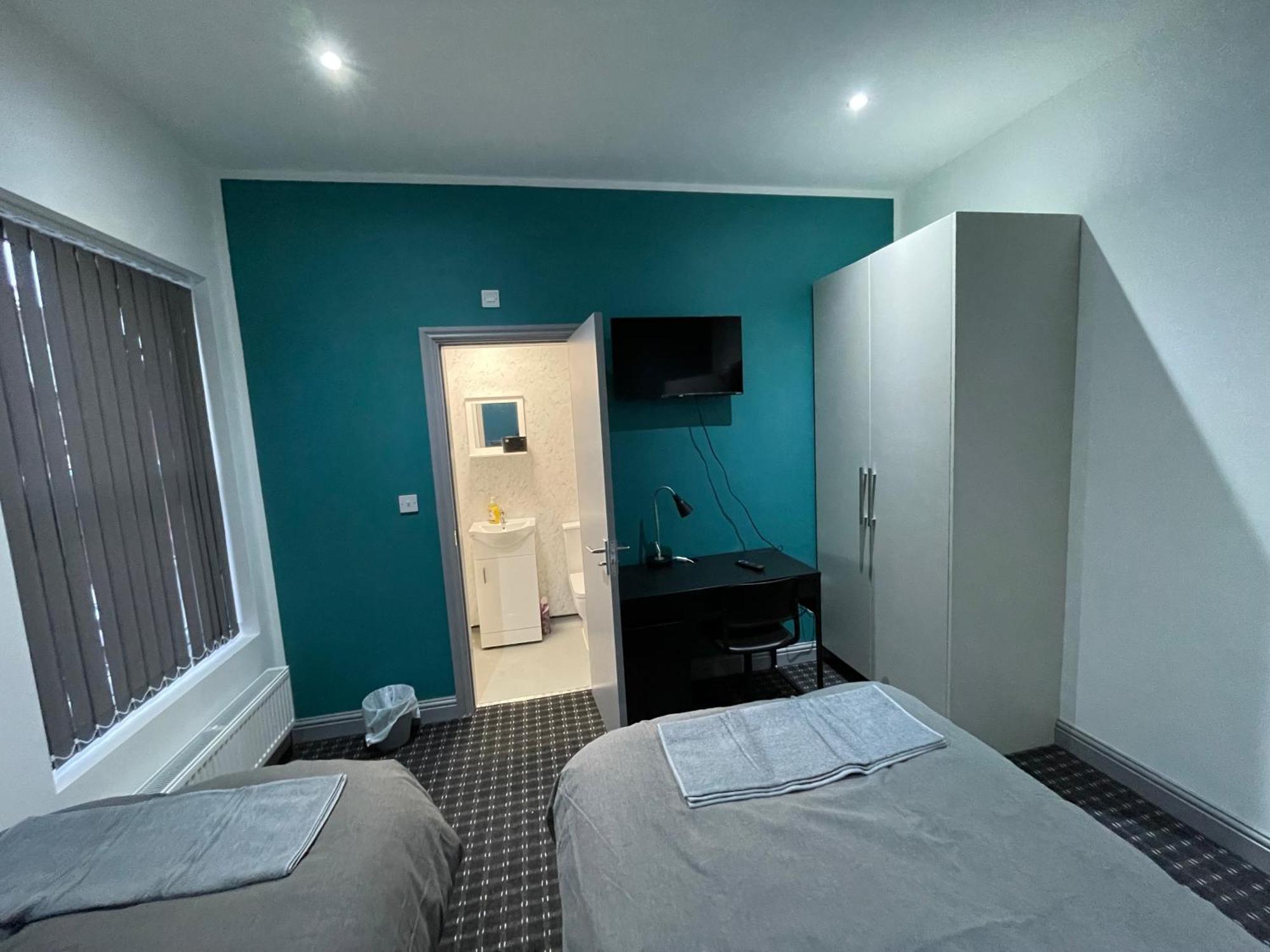 Luxurious En-suite 4 Homestay