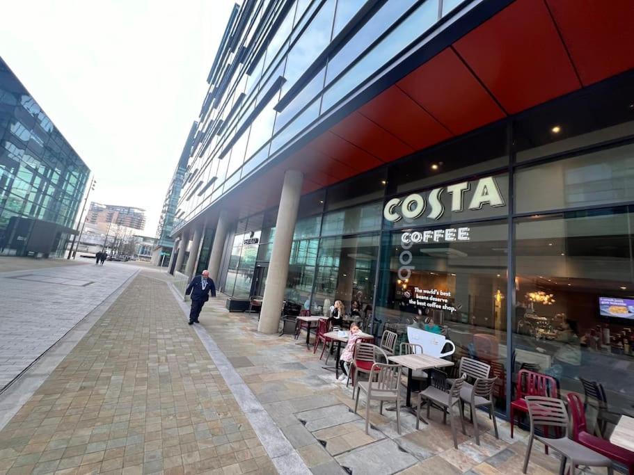 Appartement Spacious 2 Bedroom Flat Stunning Waterside View Manchester