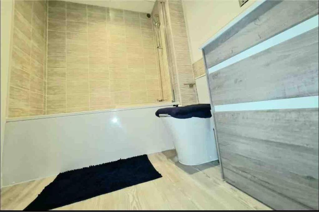 2bed Salford Mcr Apartment Manchester