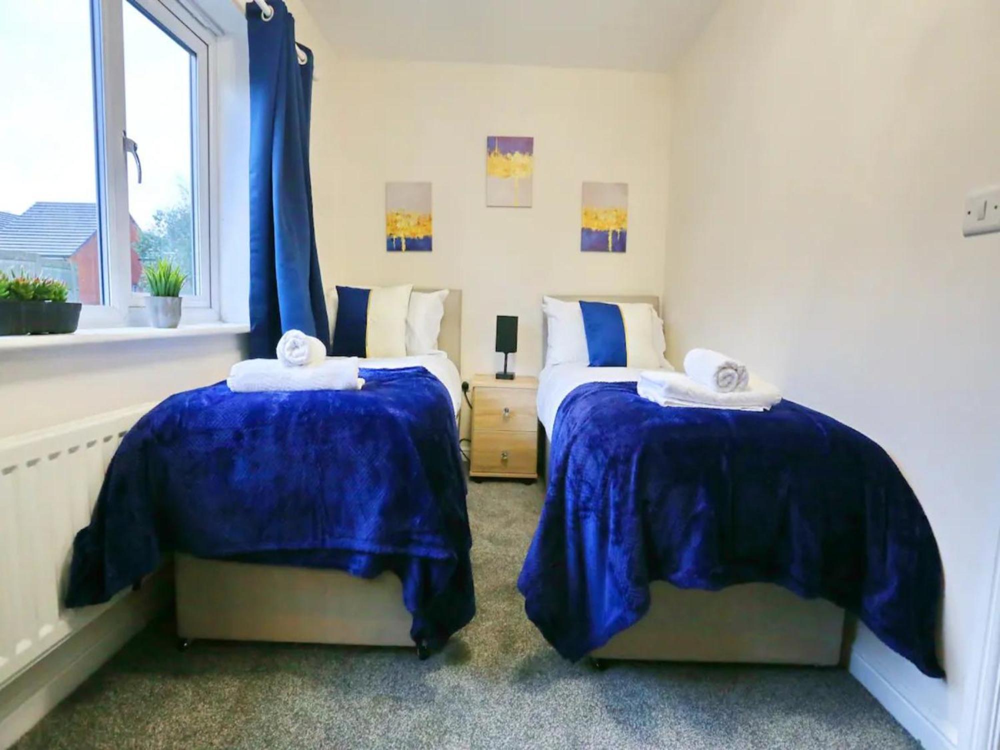 Holiday home Pass The Keys King Bed Family With Parking Wm Discounts *