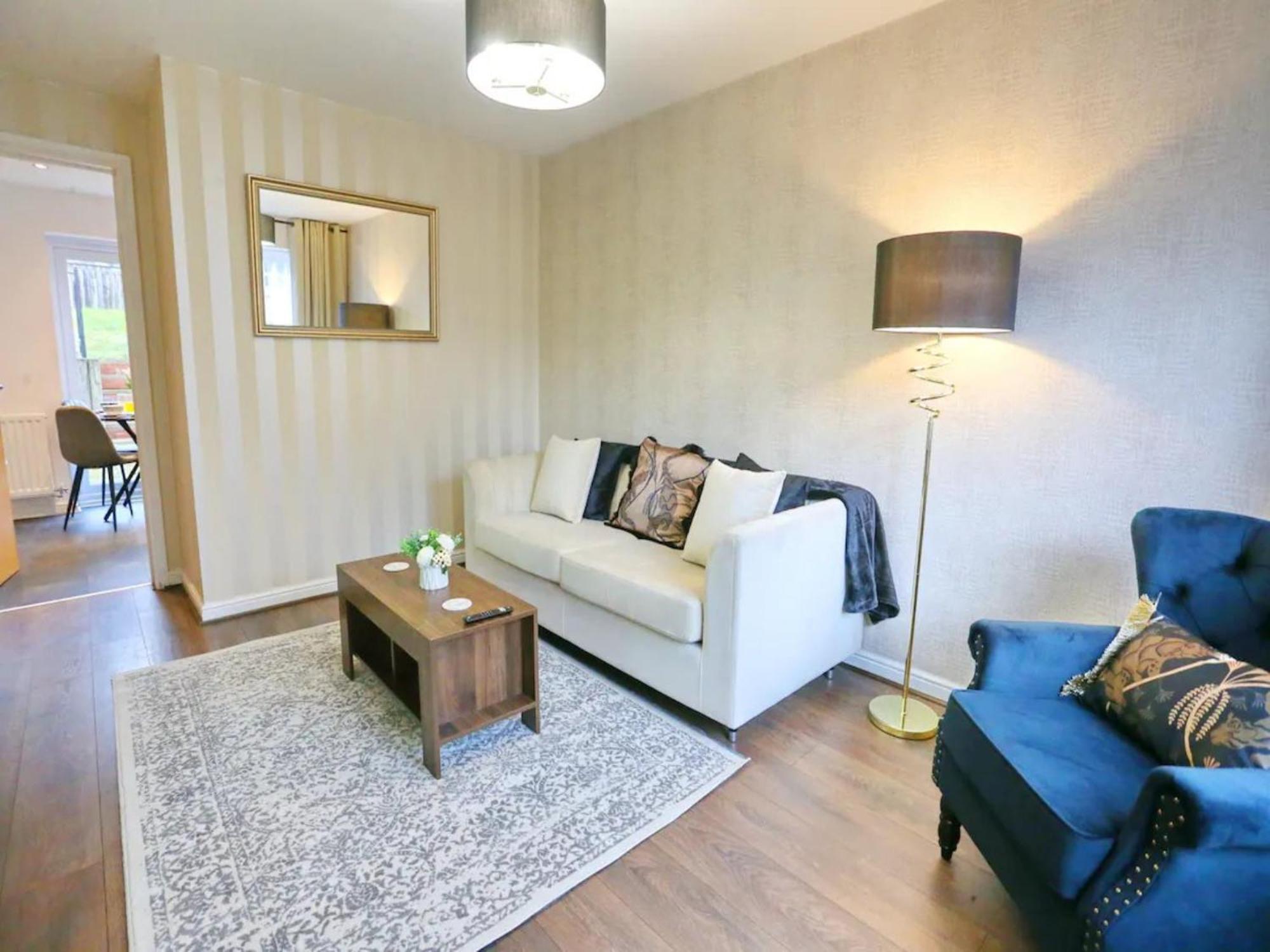 Pass The Keys King Bed Family With Parking Wm Discounts * Manchester