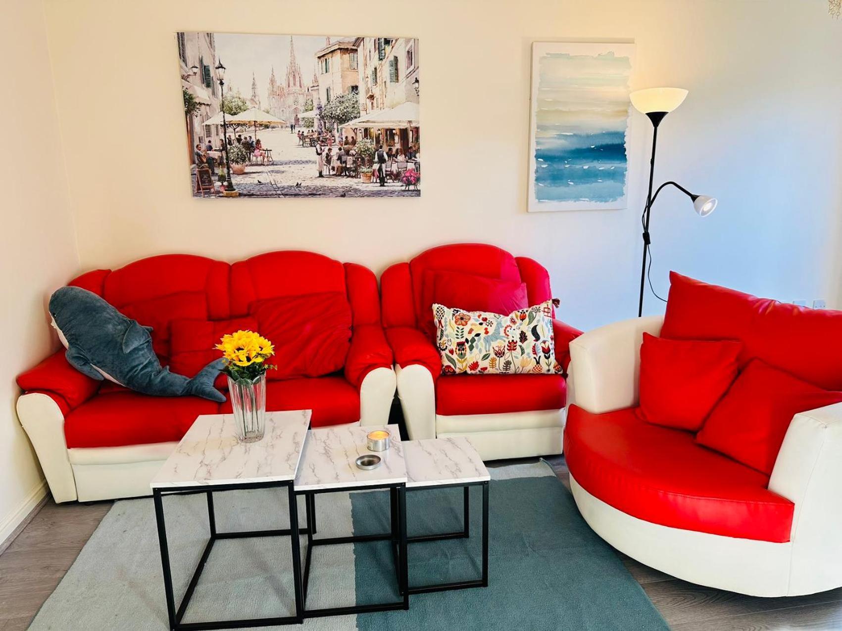 Holiday home Cozy Stylish House Near Piccadilly Station, Etihad Stadium With Parking, Garden And 900mb Wifi *