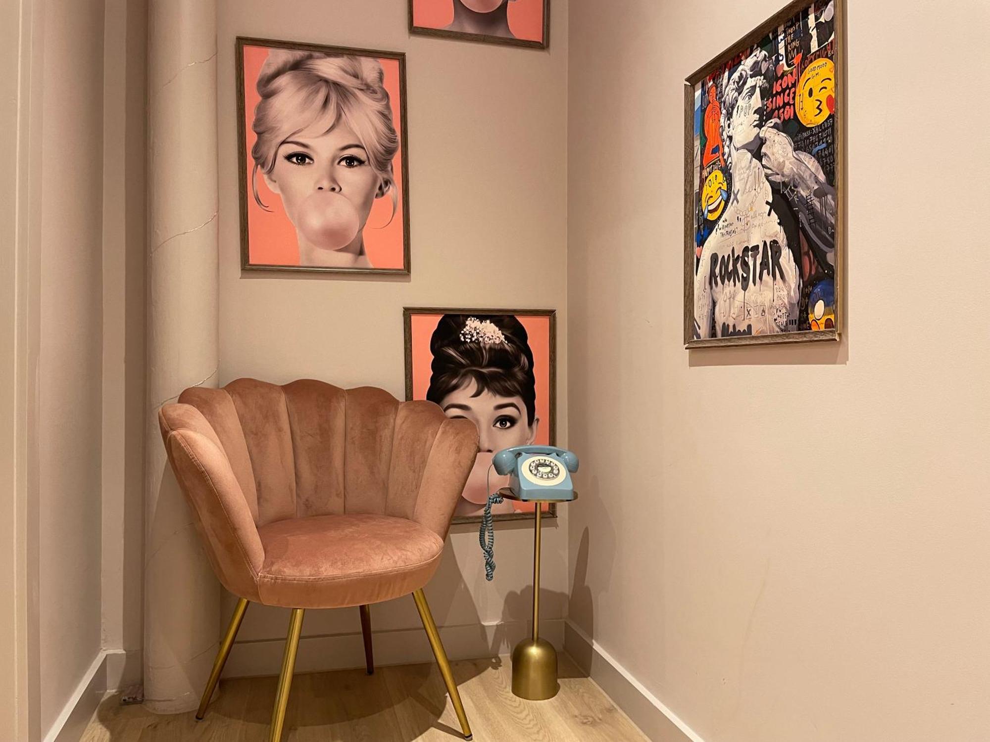 Stunning 2 Bed In Greater Apartment *