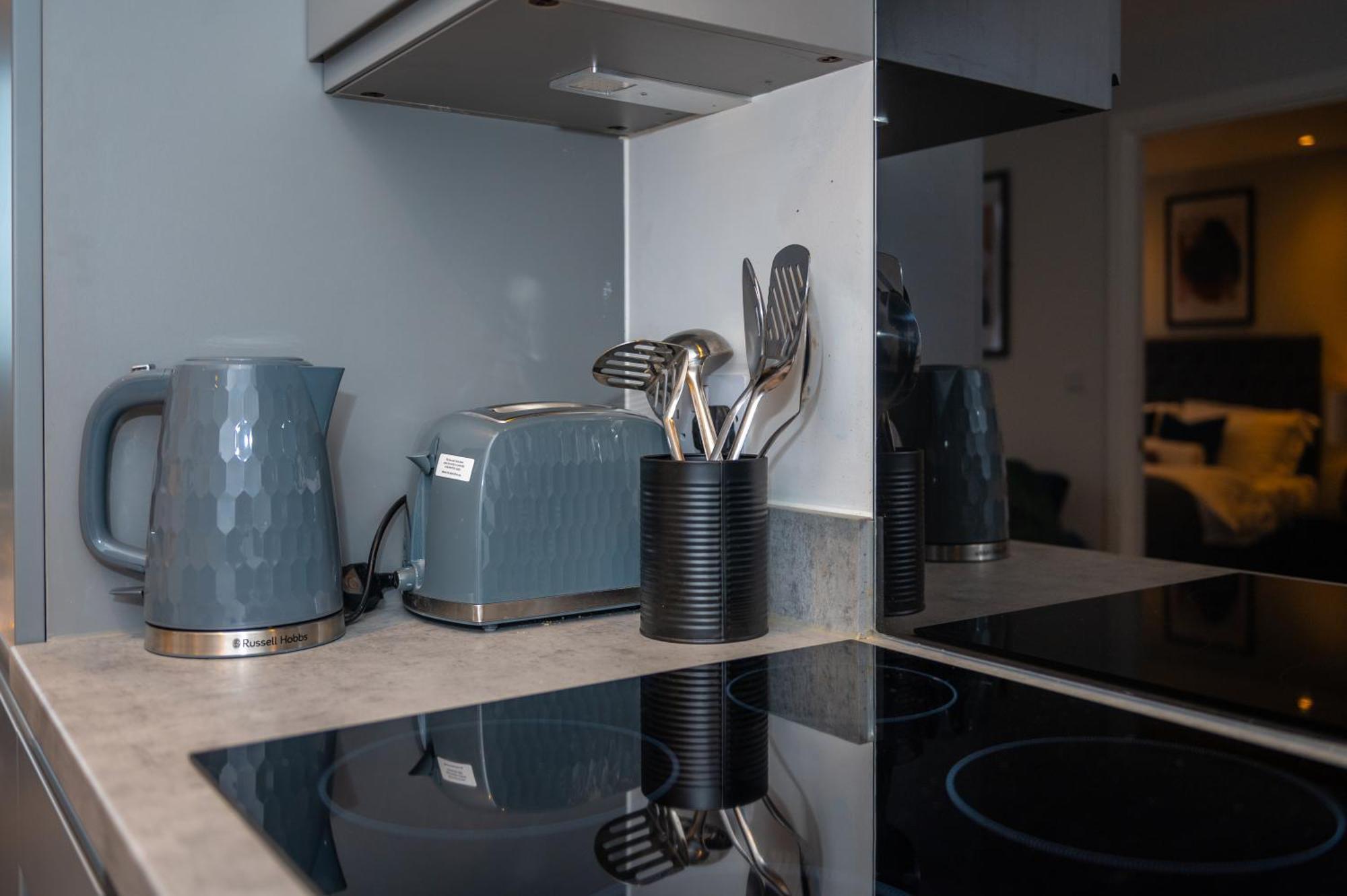 Cosy 1 Bed - Perfect For Long By Valore Services