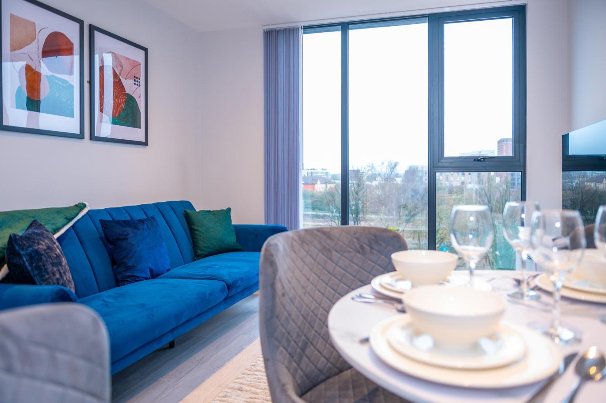 Cosy 1 Bed - Perfect For Long By Valore Services *