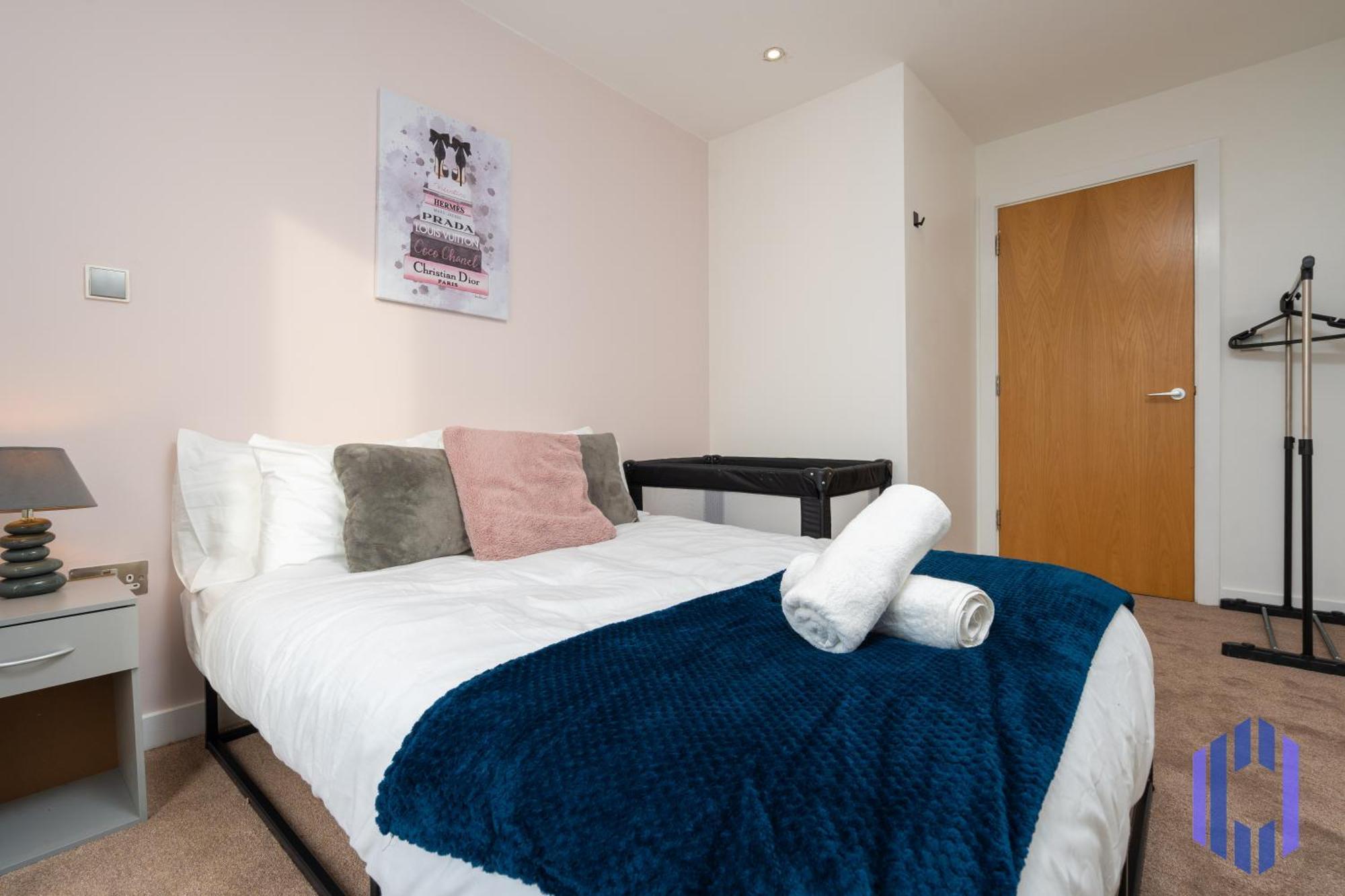Luxury Penthouse - Private Balcony - City Views Apartment Manchester