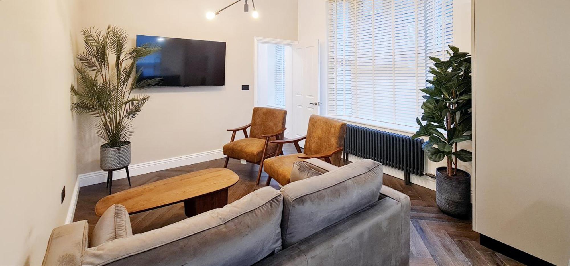 Holiday home Stunning Luxury Spacious - 5 Bedrooms - Rest & Recharge In