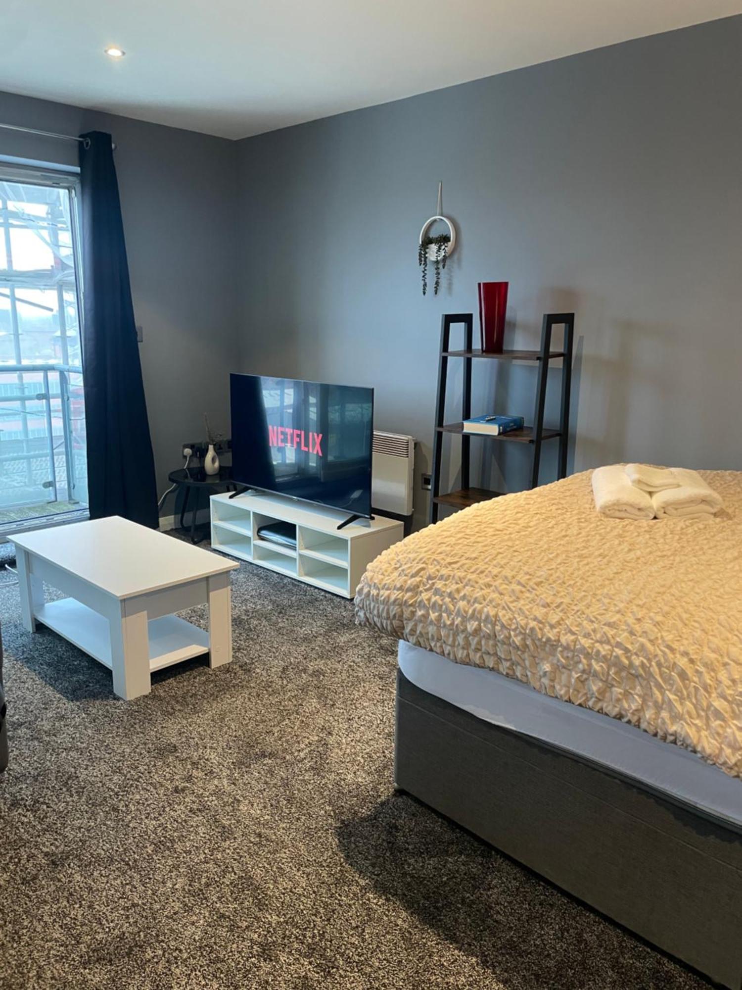 Old Trafford Cityview En-suite Apt Apartment Manchester