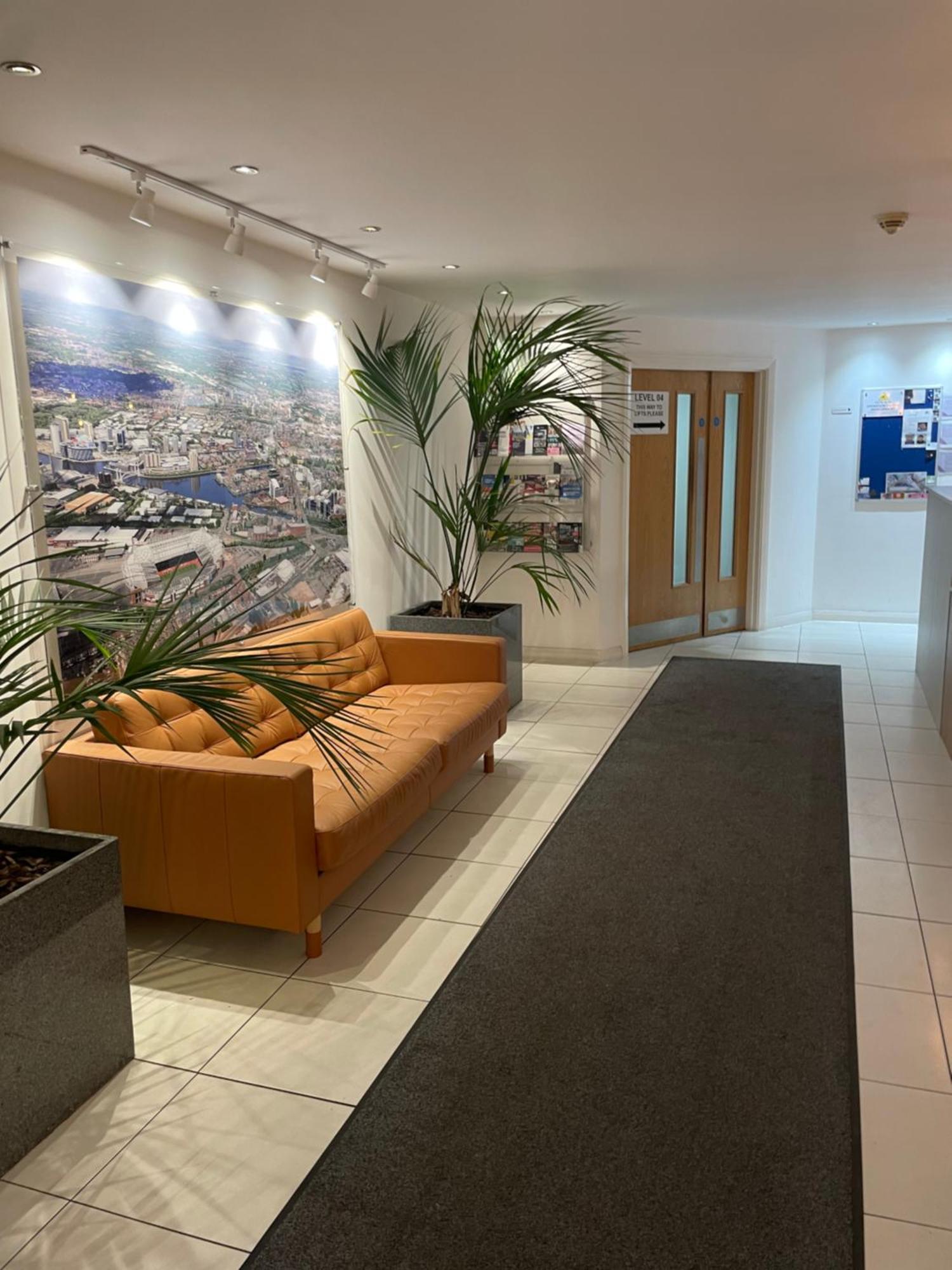 Apartment Old Trafford Cityview En-suite Apt Manchester
