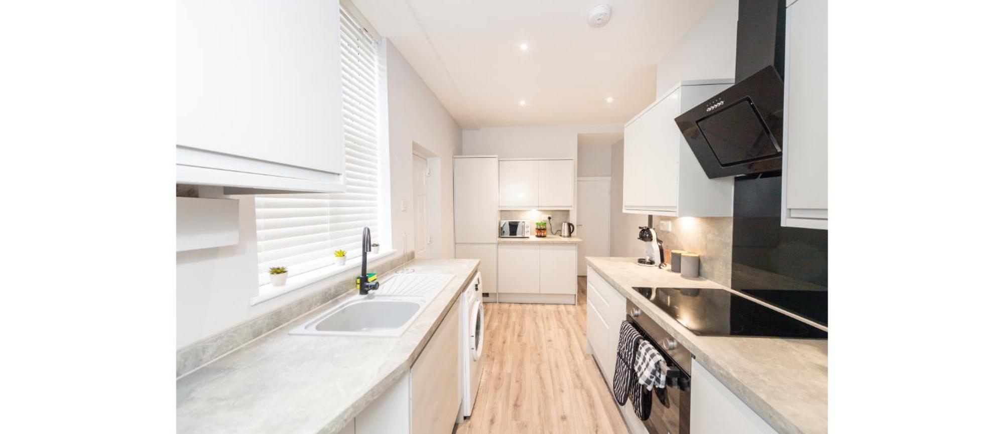 Hassle-free & Handsome Brand-new 3-bed