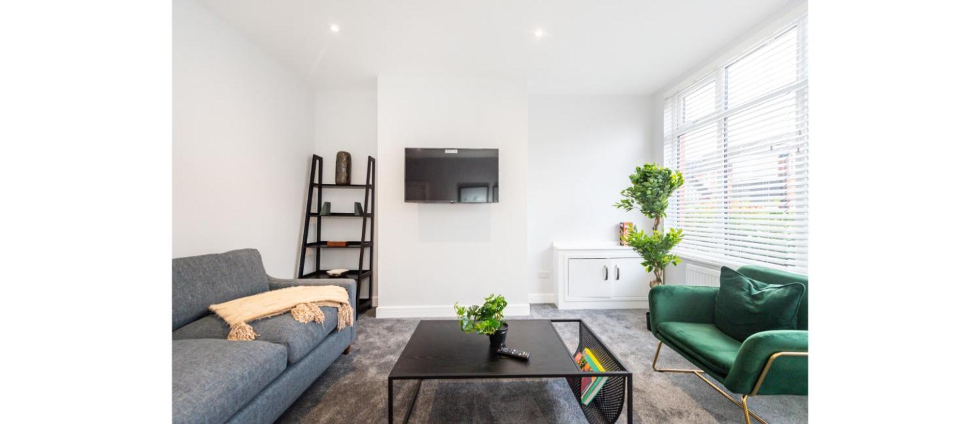 Hassle-free & Handsome Brand-new 3-bed *