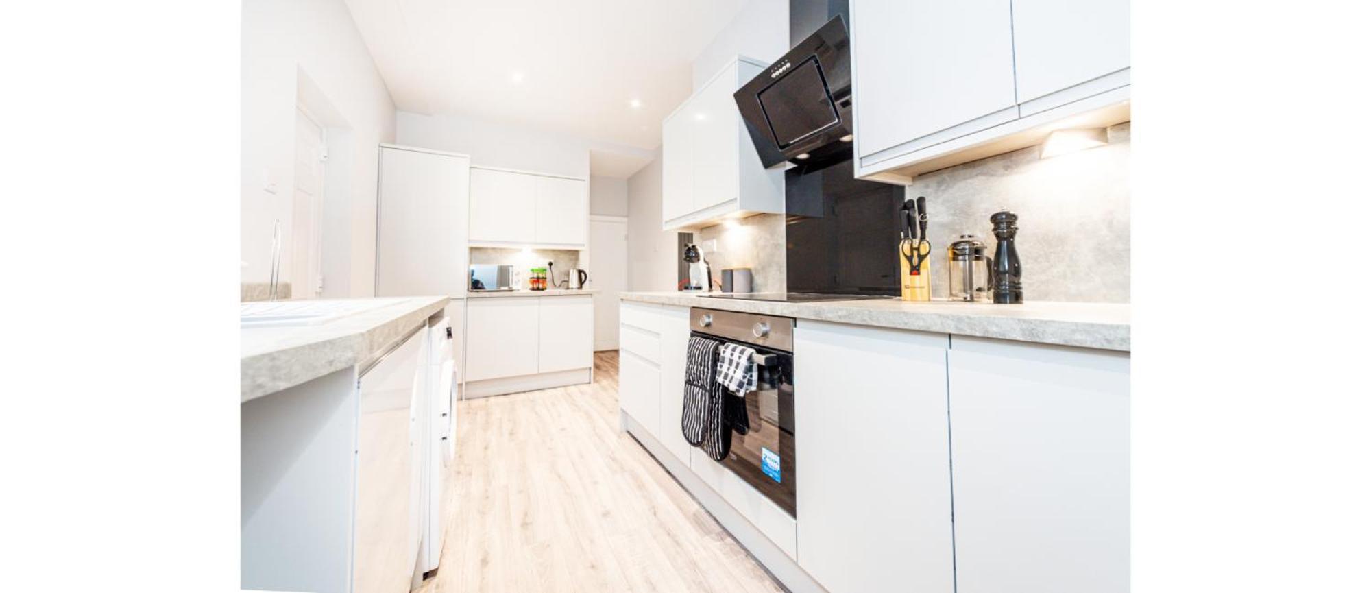 Hassle-free & Handsome Brand-new 3-bed *