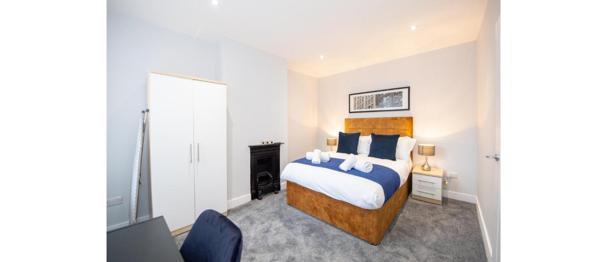 Apartment Hassle-free & Handsome Brand-new 3-bed Manchester