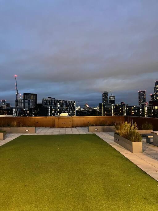 Luxury 2 Bedroom In The Heart Of