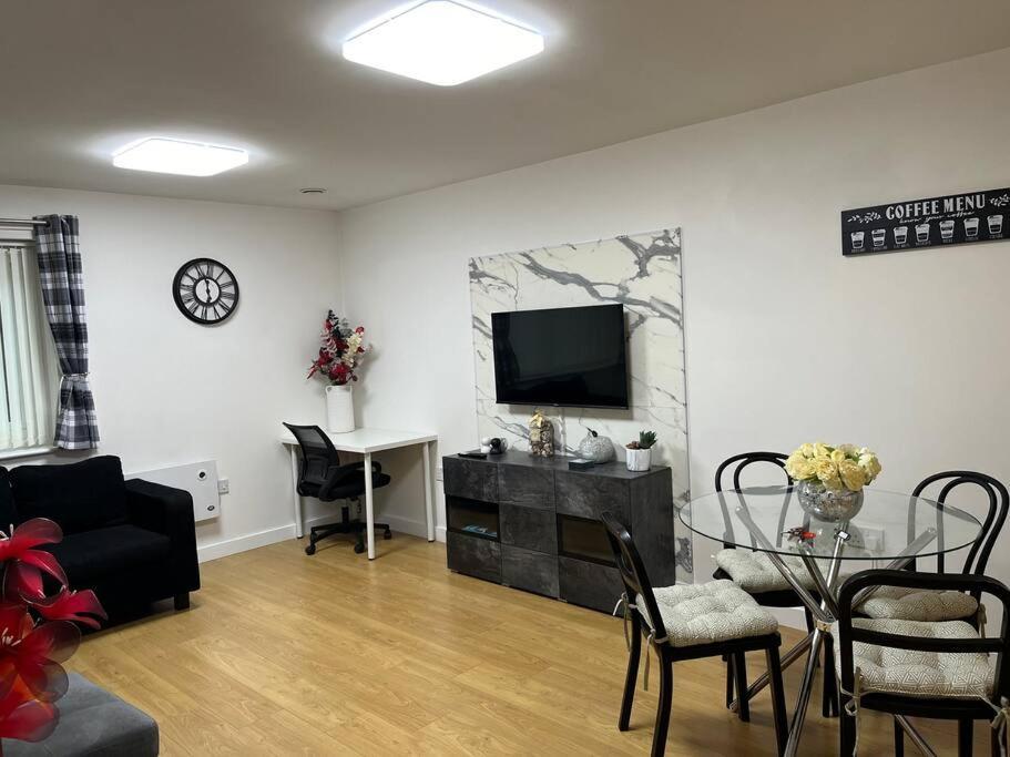 Cosy & Sweet, 1bd Spacious By Media City * Manchester