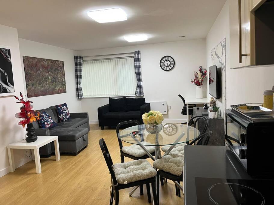Apartment Cosy & Sweet, 1bd Spacious By Media City