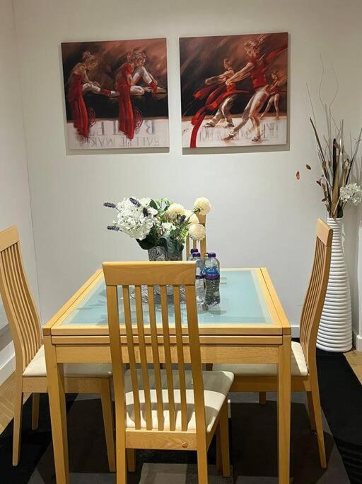 Apartment The Heart Of Media City, 2bd 2bth + Balcony Manchester
