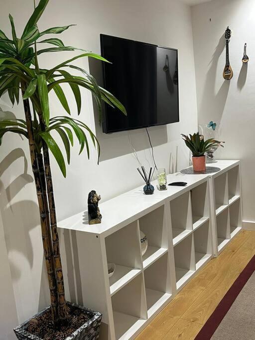 Apartment The Heart Of Media City, 2bd 2bth + Balcony *