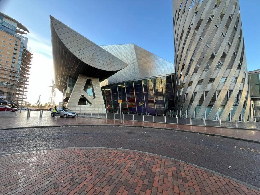 The Heart Of Media City, 2bd 2bth + Balcony * Manchester