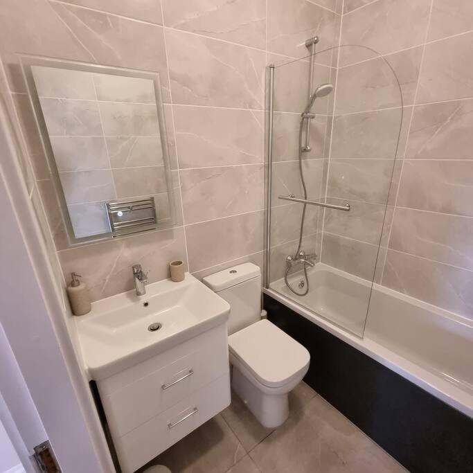Apartment 20 Min Walk From Centre