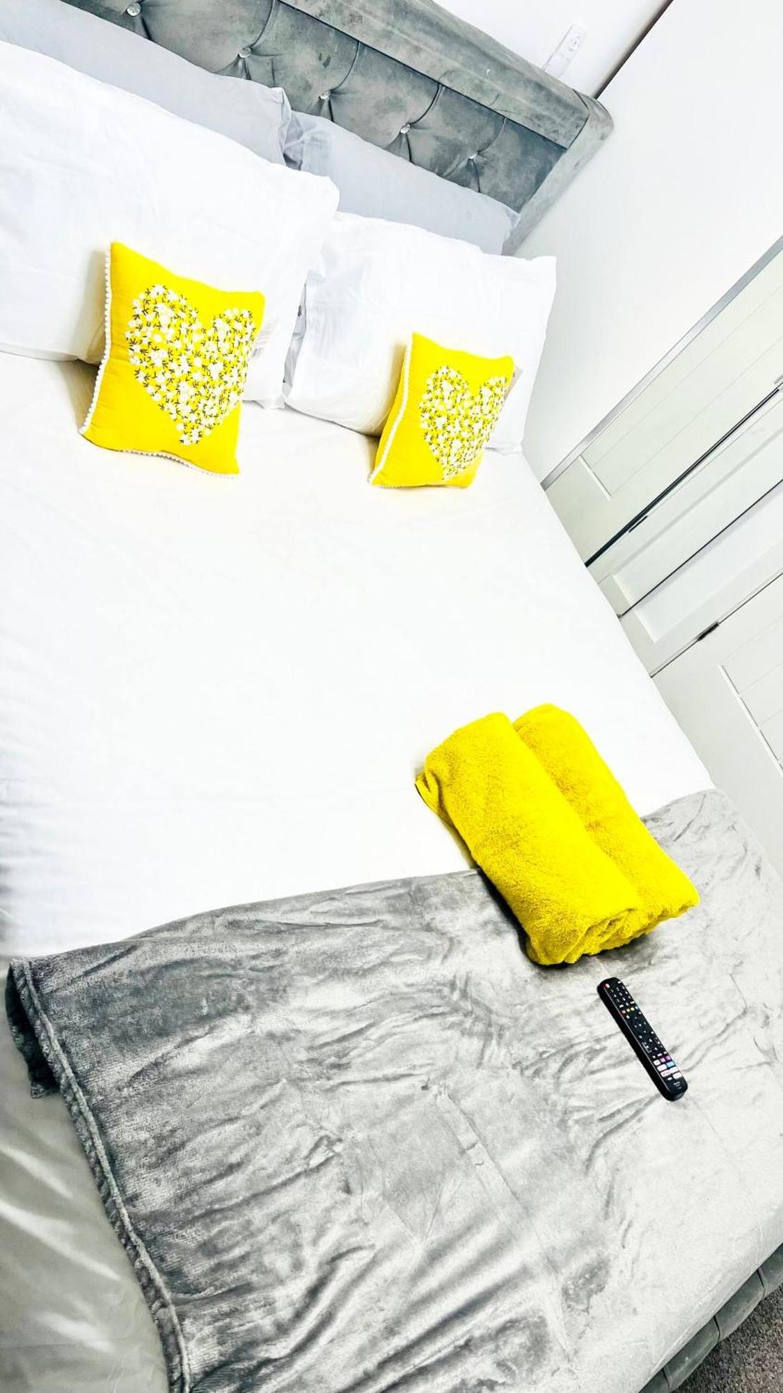 Private Modern Ensuite Near Etihad Stadium