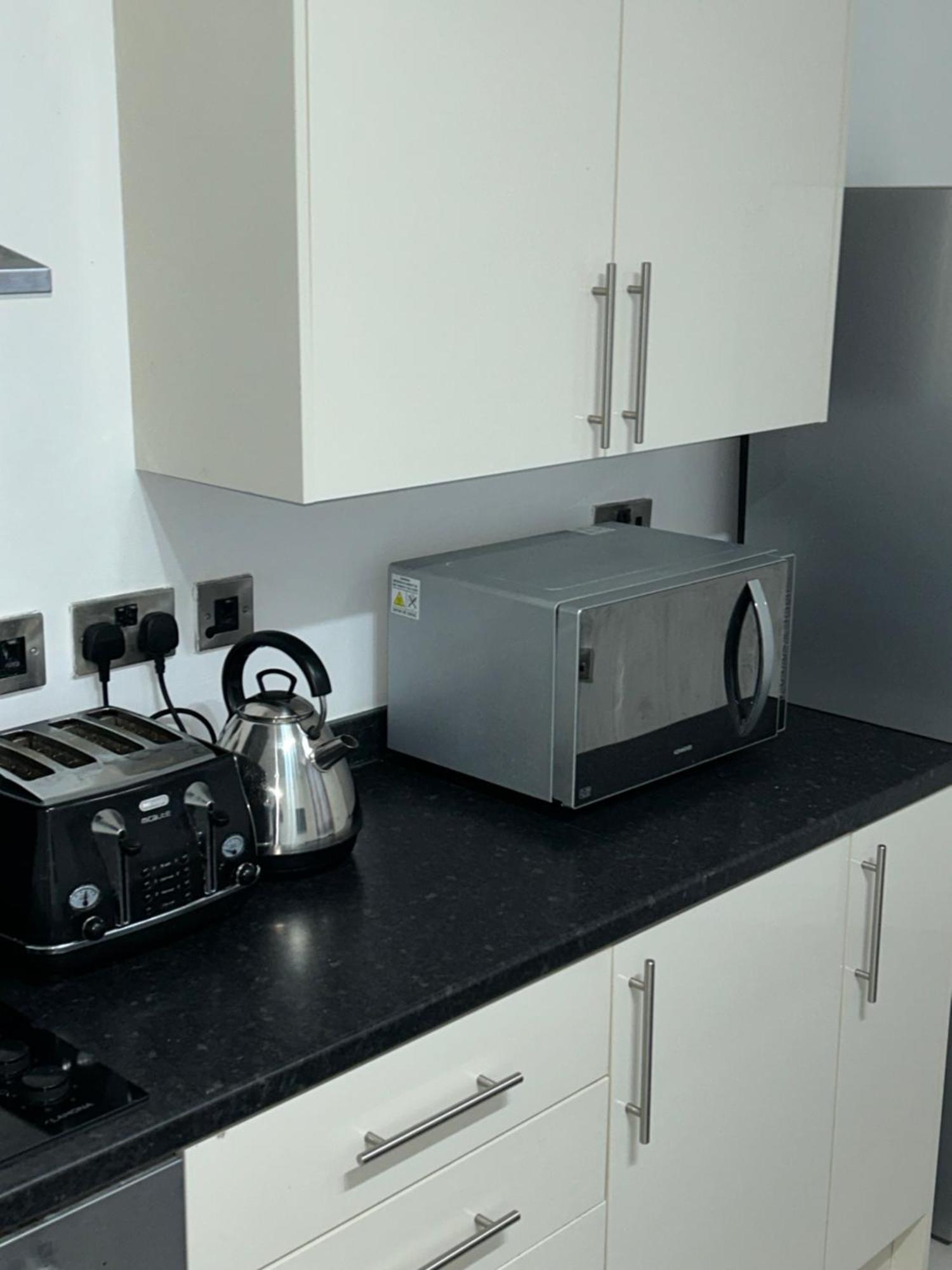 Lovely 1 Bed In Salford * Manchester