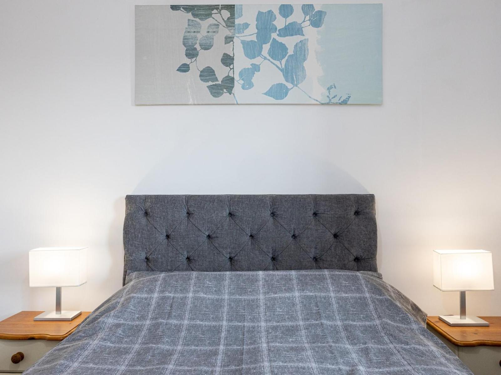 Apartment Pass The Keys Free Parking And Walking Distance Etihad Coop Arena *