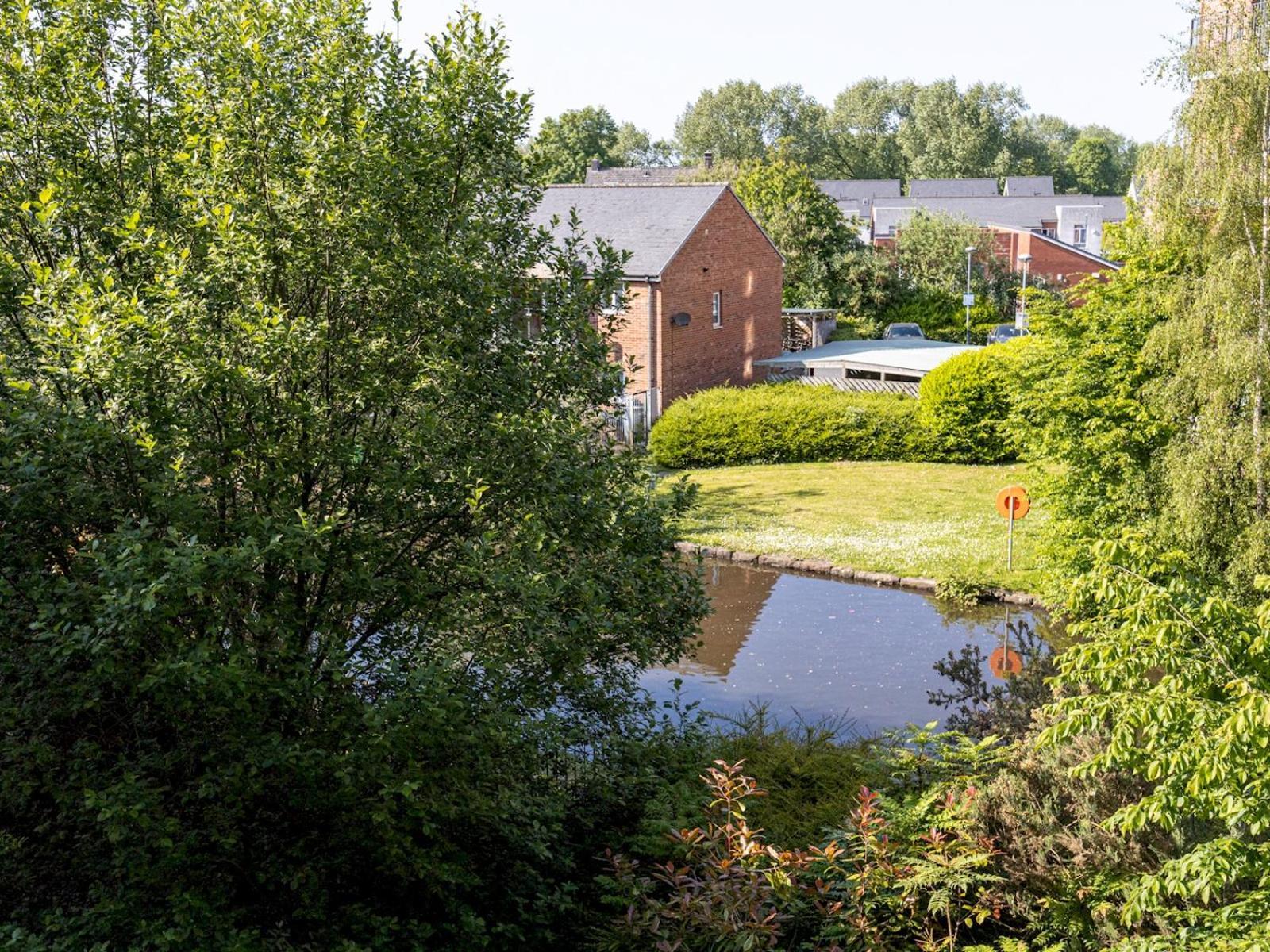Pass The Keys Free Parking And Walking Distance Etihad Coop Arena Apartment Manchester