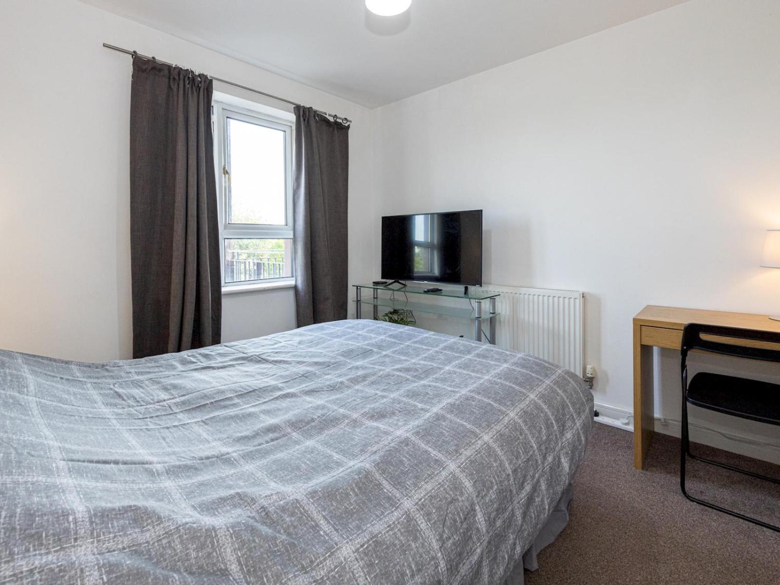Apartment Pass The Keys Free Parking And Walking Distance Etihad Coop Arena Manchester