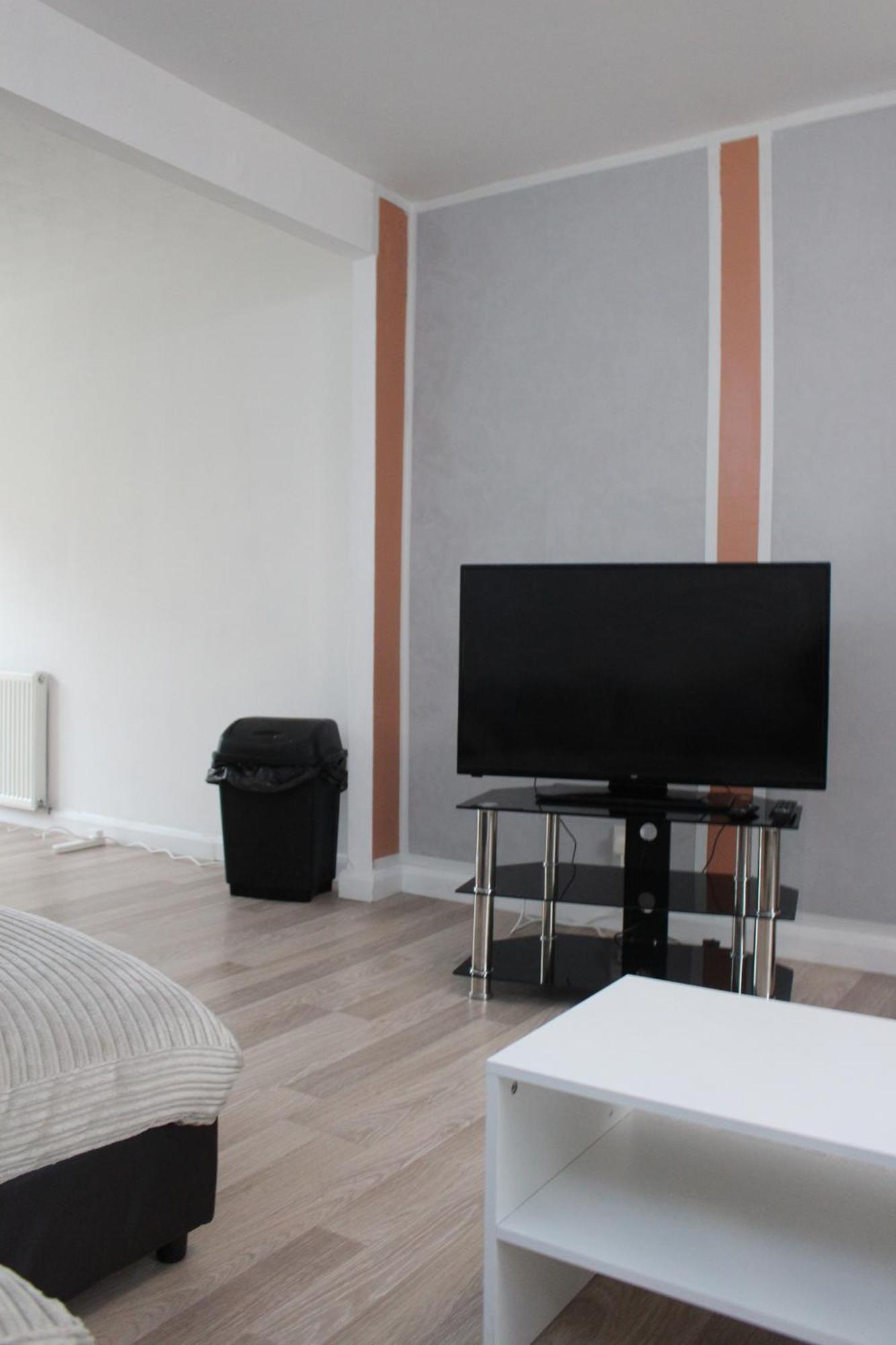 Appartement House Near Centre & Etihad, Free Parking & Garden