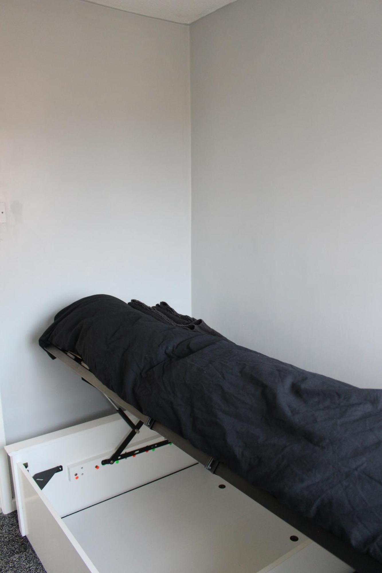 Appartement House Near Centre & Etihad, Free Parking & Garden *