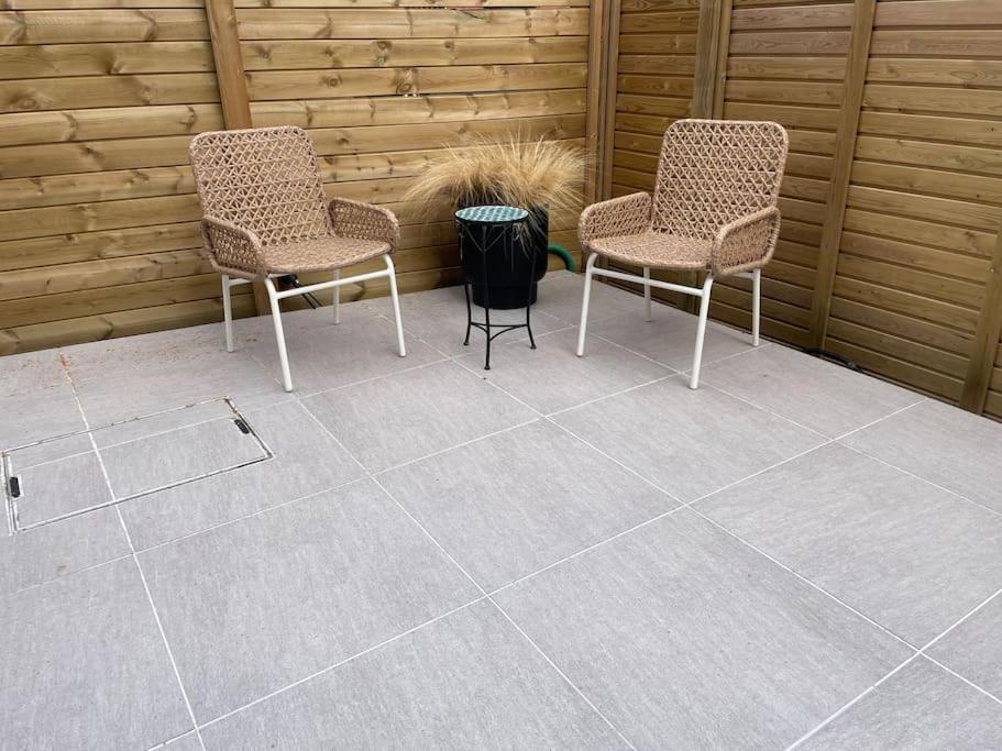 Chorlton Stylish & Roof Terrace Apartment *