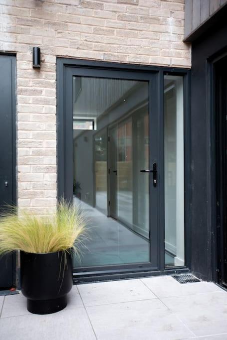 Chorlton Stylish & Roof Terrace