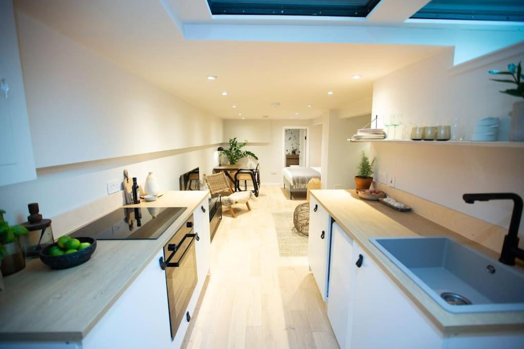 Chorlton Stylish & Roof Terrace Manchester