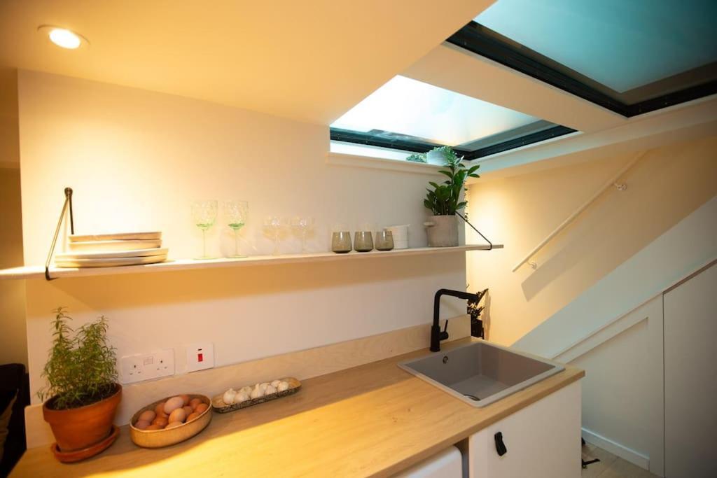 Chorlton Stylish & Roof Terrace Manchester
