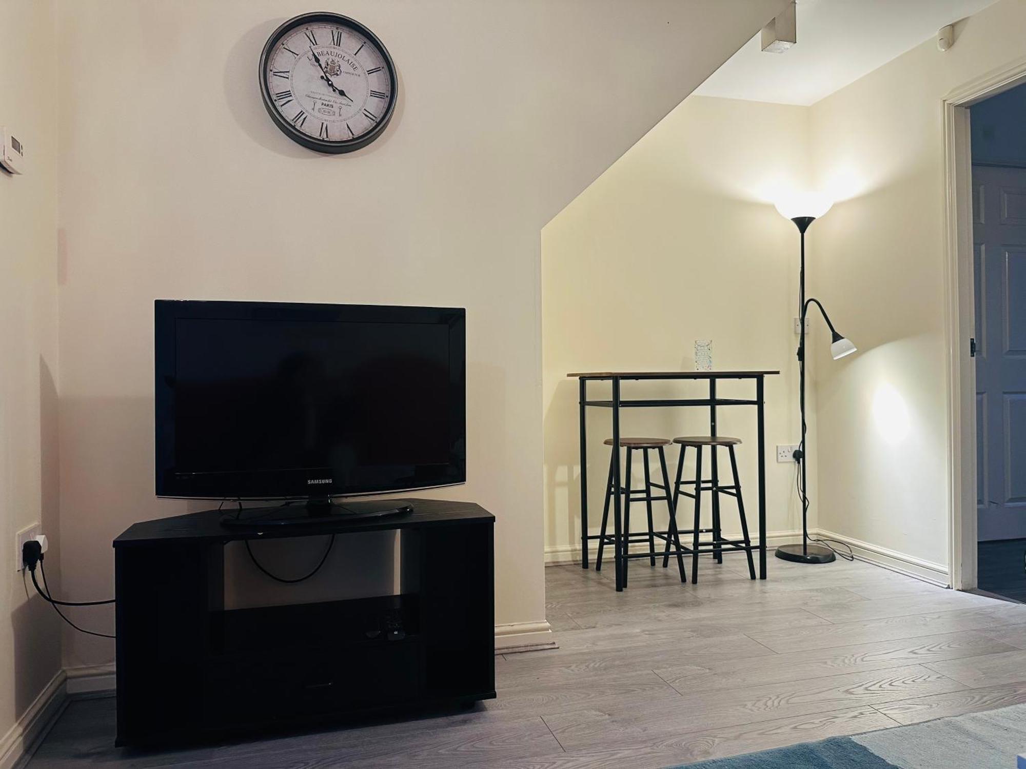 Cozy Stylish House Near Piccadilly Station, Etihad Stadium With Parking, Garden And 900mb Wifi Holiday home