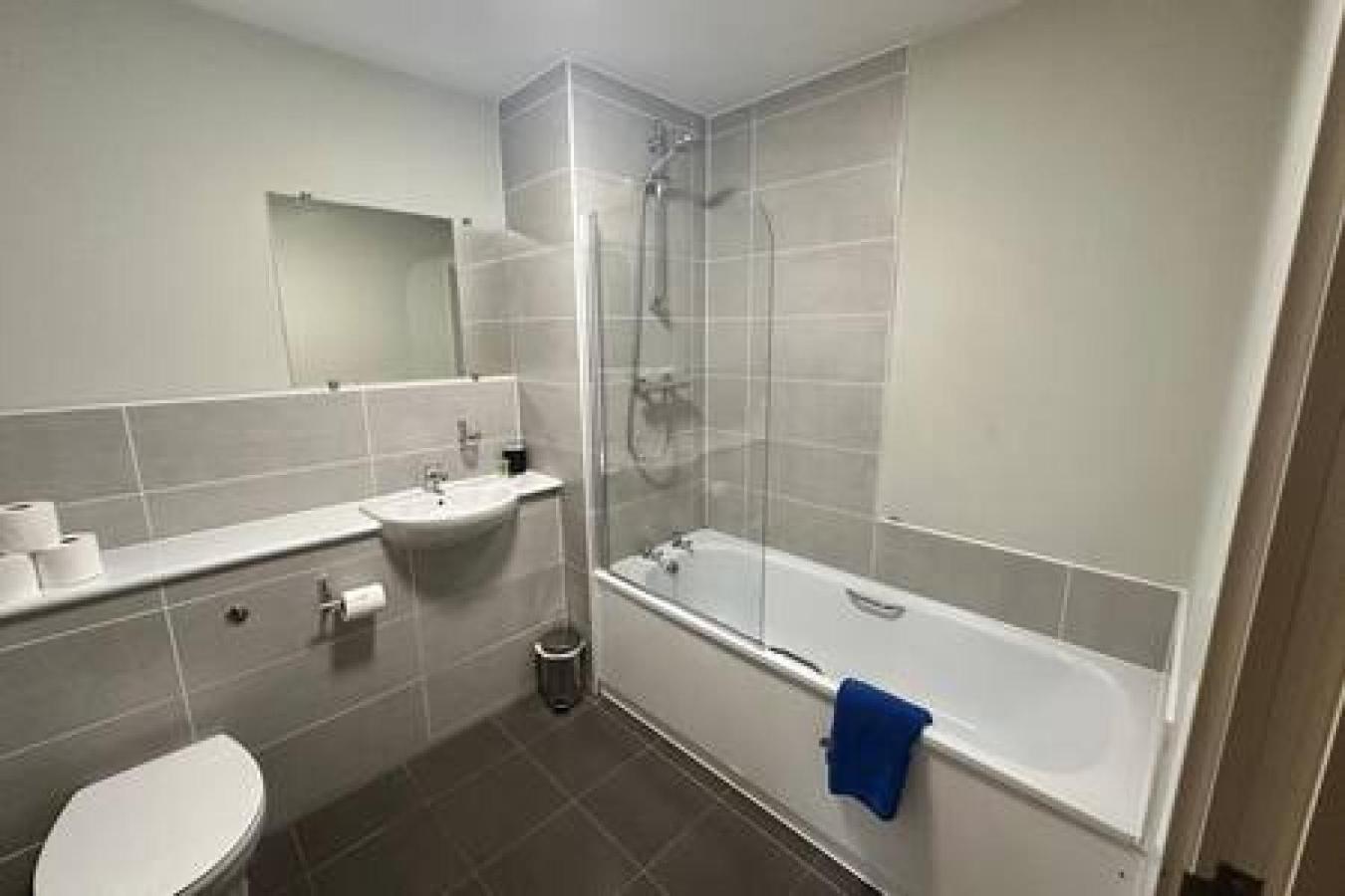 Apartment Airy 1 Bed Sleeps 2 *