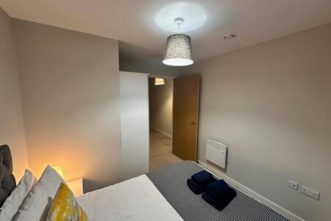 Airy 1 Bed Sleeps 2 Apartment