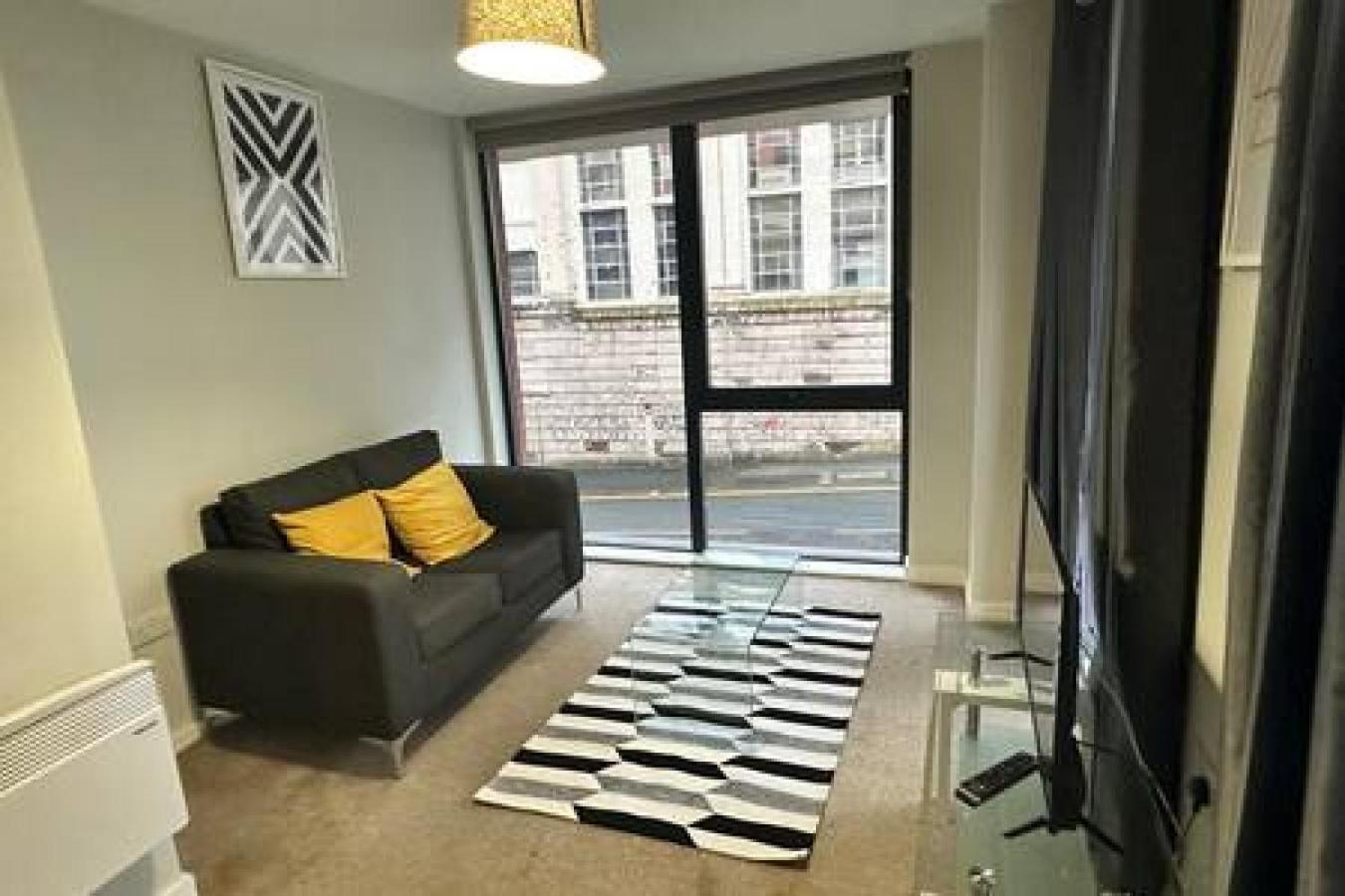 Airy 1 Bed Sleeps 2 Manchester