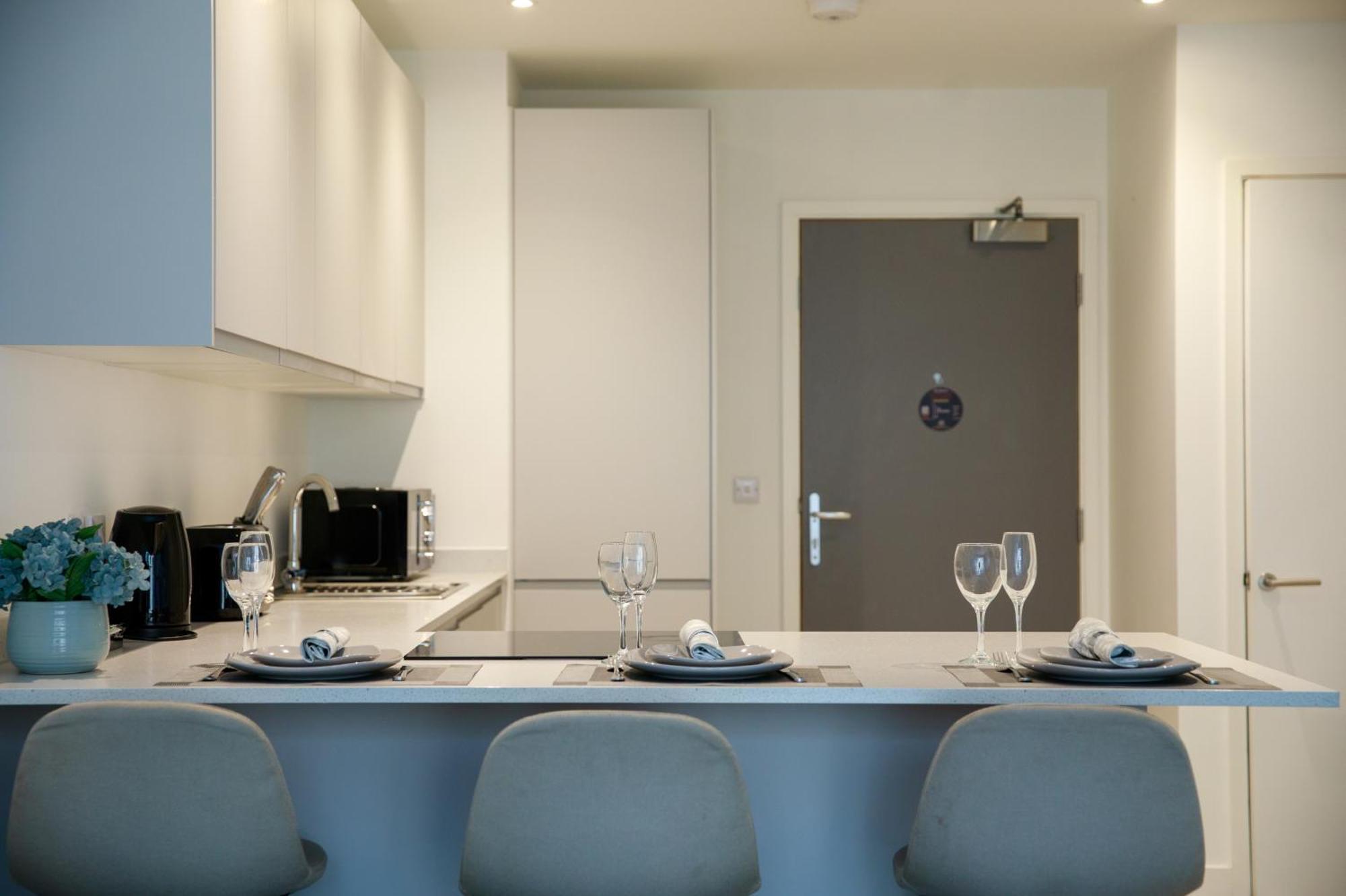 Trafford Modern 1 Bed With Cinema * Manchester