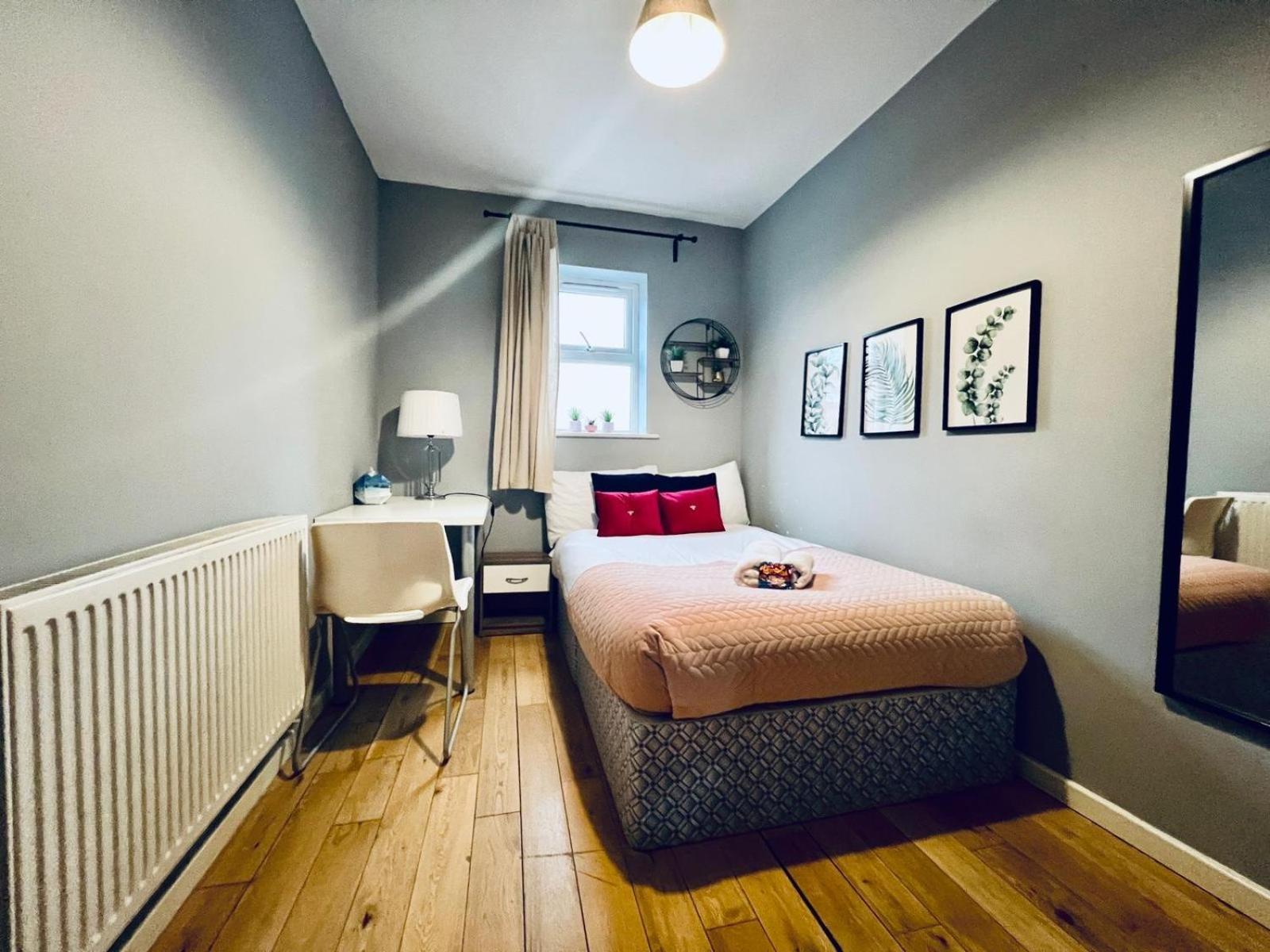 Lovely 3 Dbl Bed Apartment Manchester