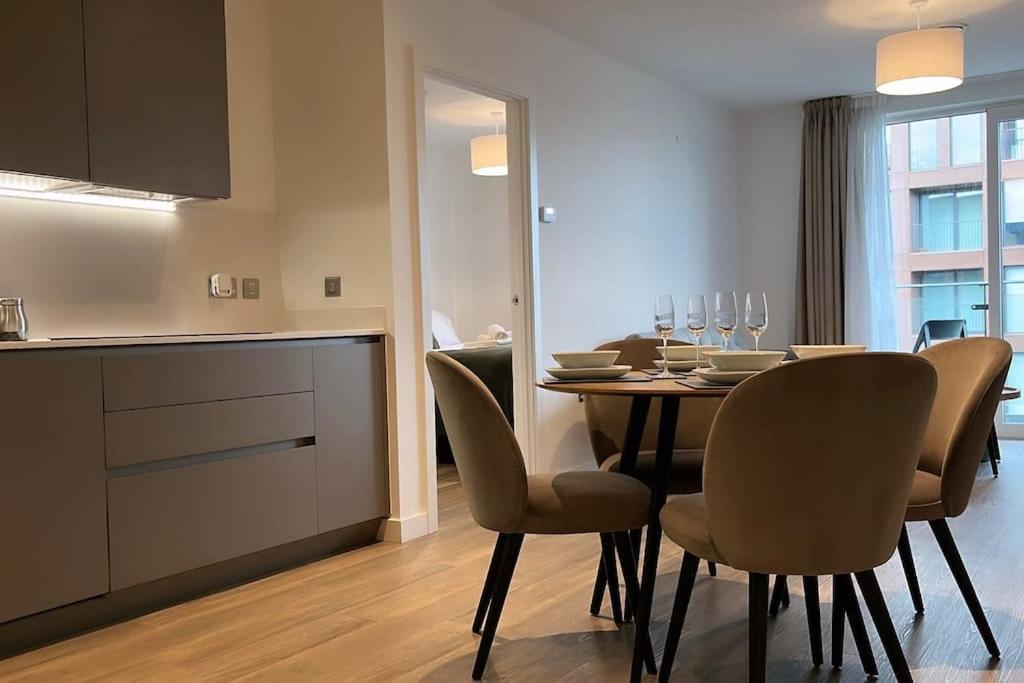 Luxury 2 Bedroom In Apartment Manchester