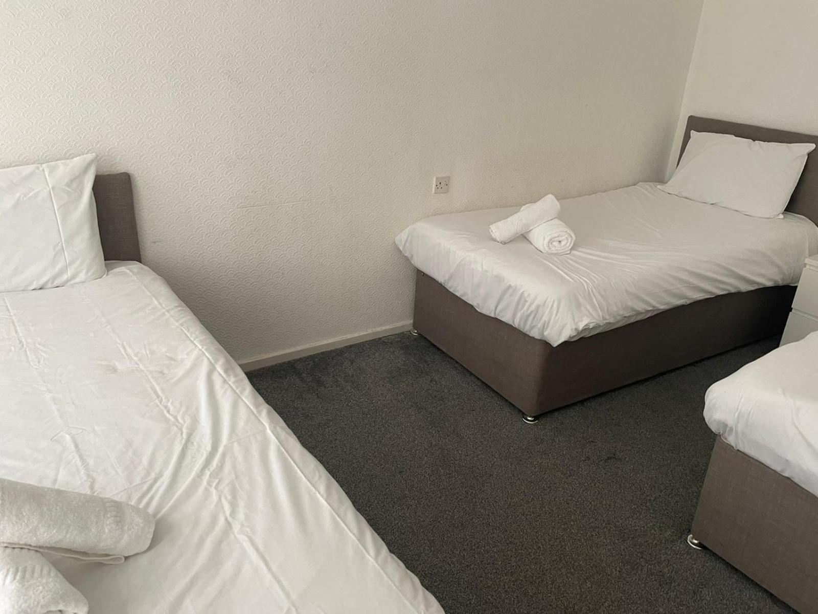 Serene Apt In The Heart Of Stretford Appartement *