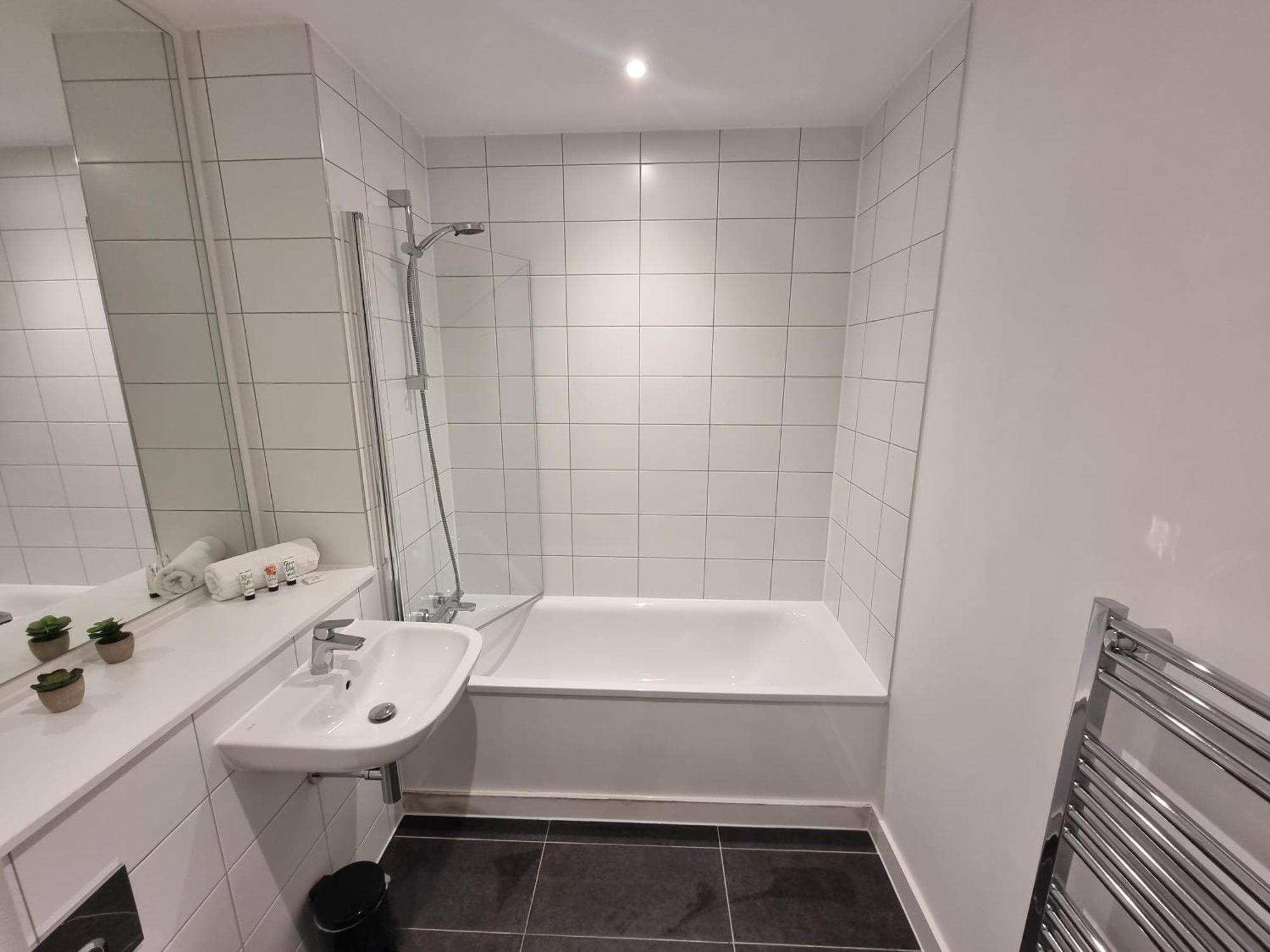 Trafford Modern 1 Bed With Cinema Appartement